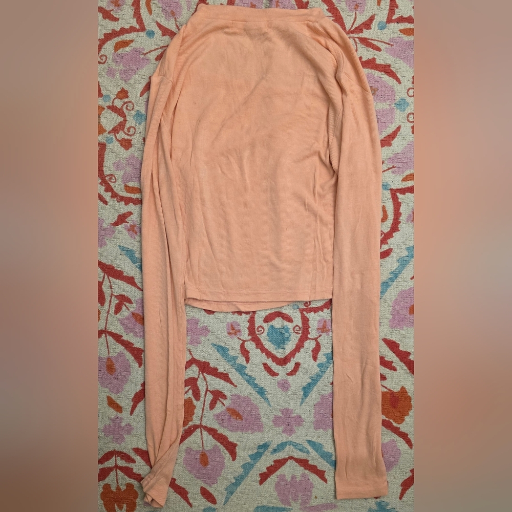 Open neck top - Picture 2 of 2